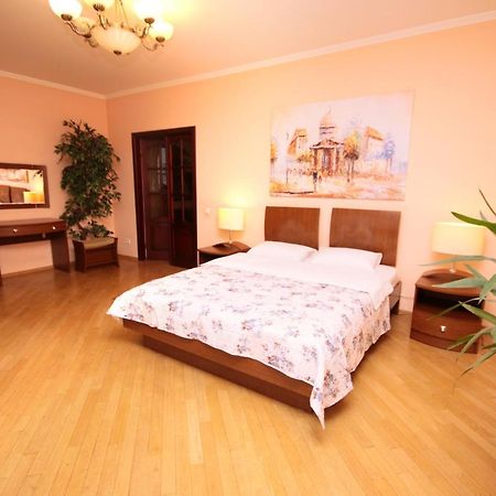Inn Home Apartments - Livoberezhna 基輔 外观 照片
