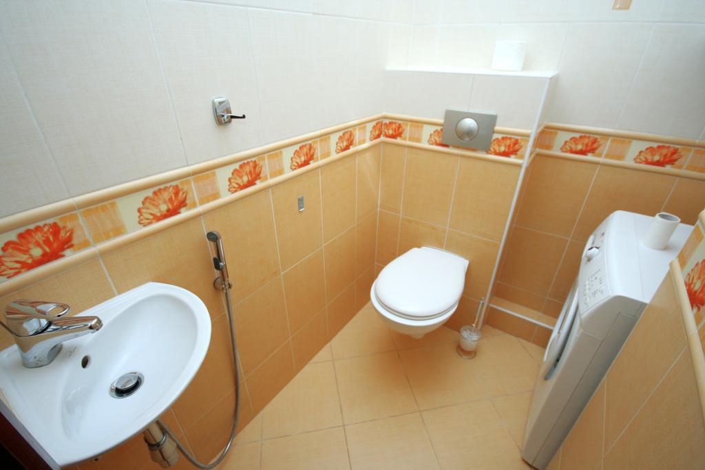 Inn Home Apartments - Livoberezhna 基輔 外观 照片