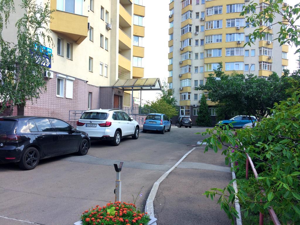 Inn Home Apartments - Livoberezhna 基輔 外观 照片