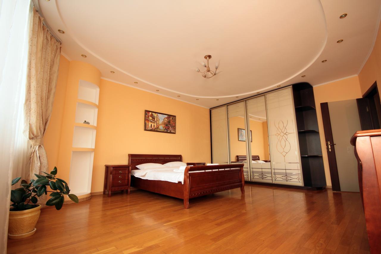Inn Home Apartments - Livoberezhna 基輔 外观 照片