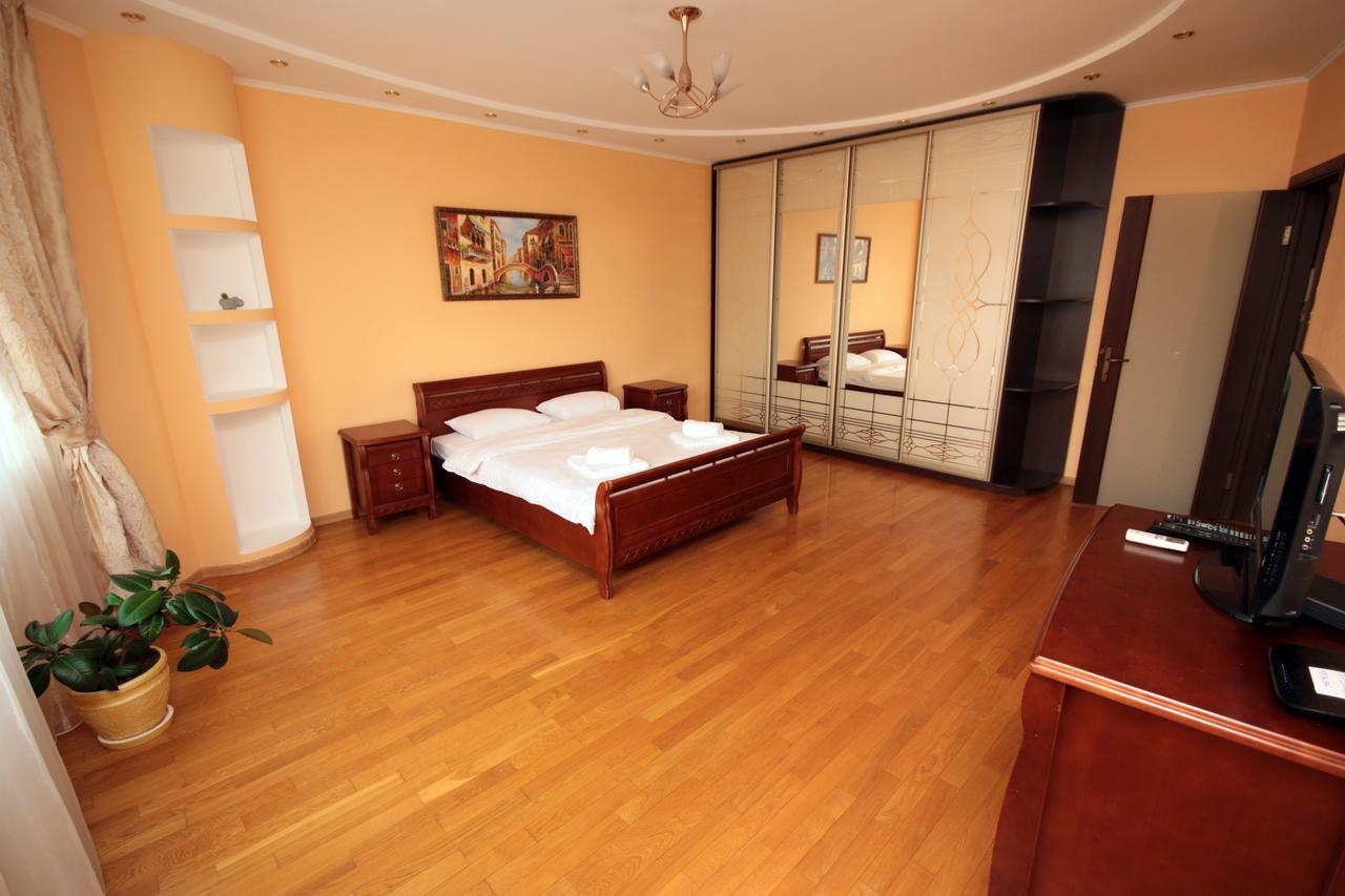 Inn Home Apartments - Livoberezhna 基輔 外观 照片