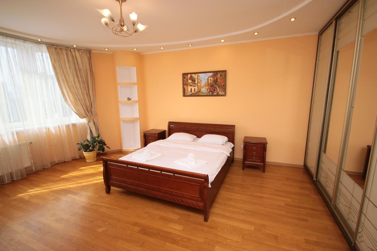 Inn Home Apartments - Livoberezhna 基輔 外观 照片