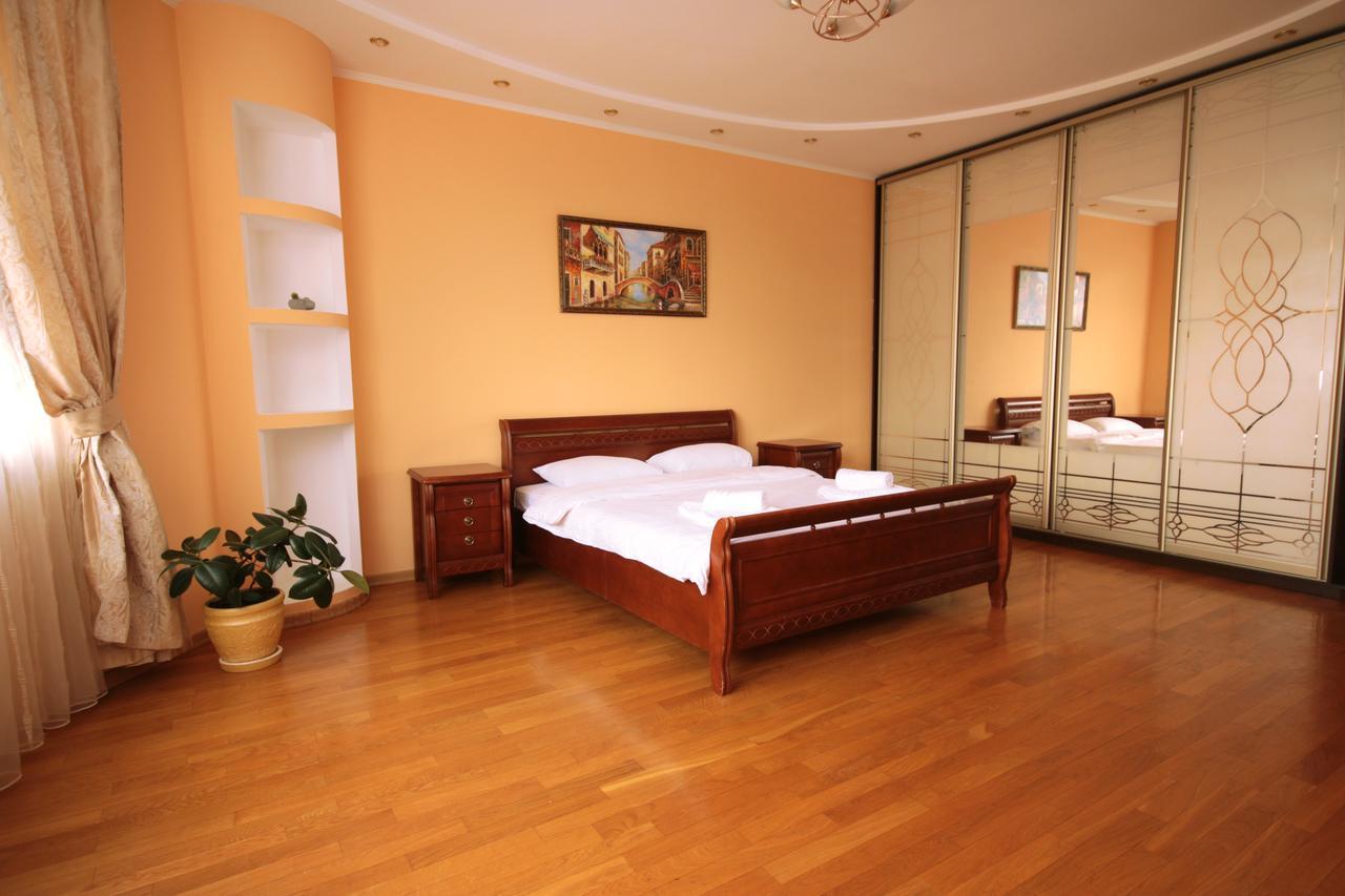 Inn Home Apartments - Livoberezhna 基輔 外观 照片