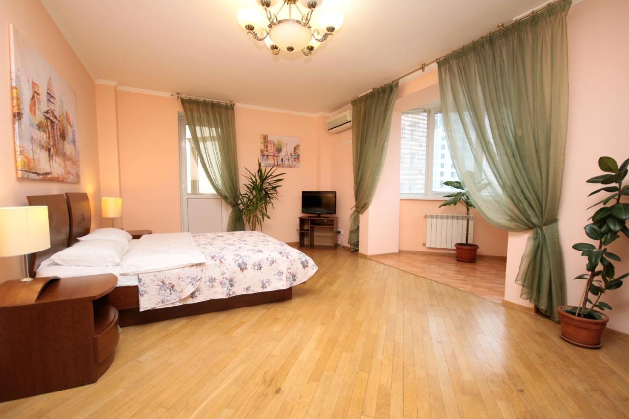 Inn Home Apartments - Livoberezhna 基輔 外观 照片